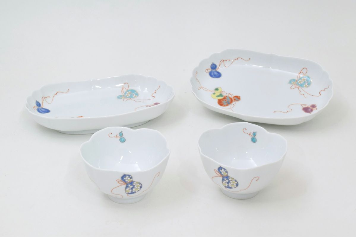 染錦手波鶴紋 魚型皿（小） | 有田焼 深川製磁｜公式オンラインストア