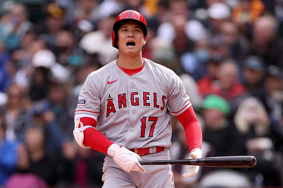 大谷翔平が史上初の珍事 投打でピッチクロック違反…5回まで1失点粘投で