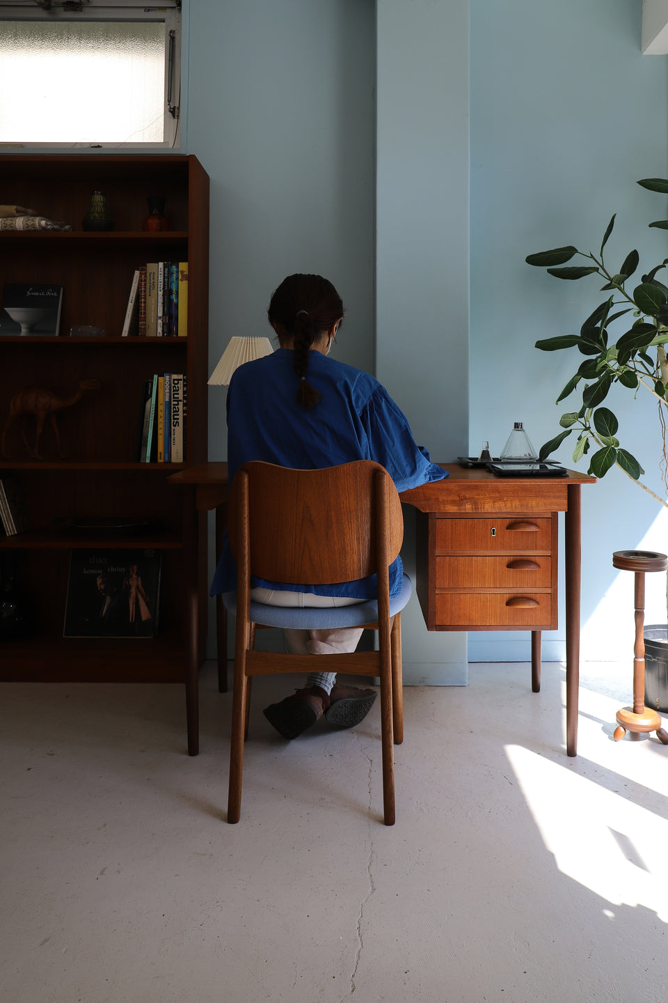 デンマークヴィンテージ デスク 片袖 机 チーク材 北欧家具/Danish