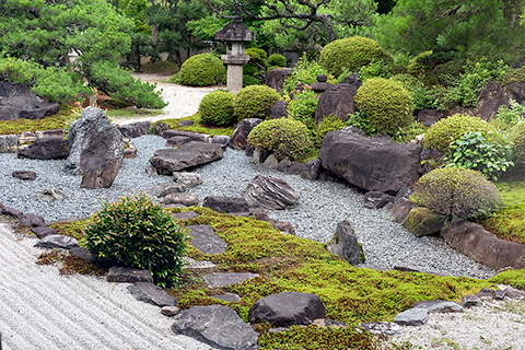 枯山水とは | 庭園ガイド