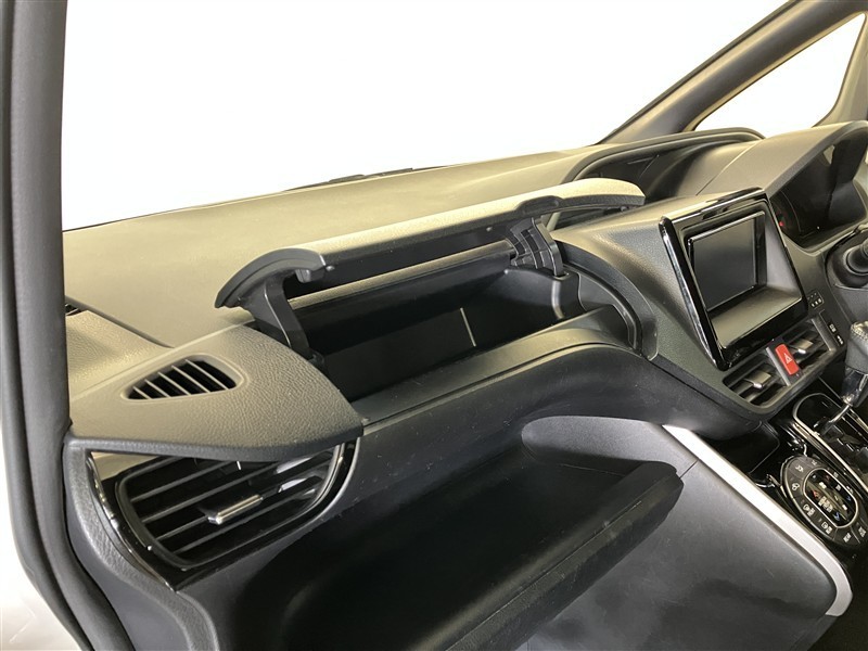 ヴォクシー ZSキラメキ（0530103873898）の中古車 | トヨタ認定中古車