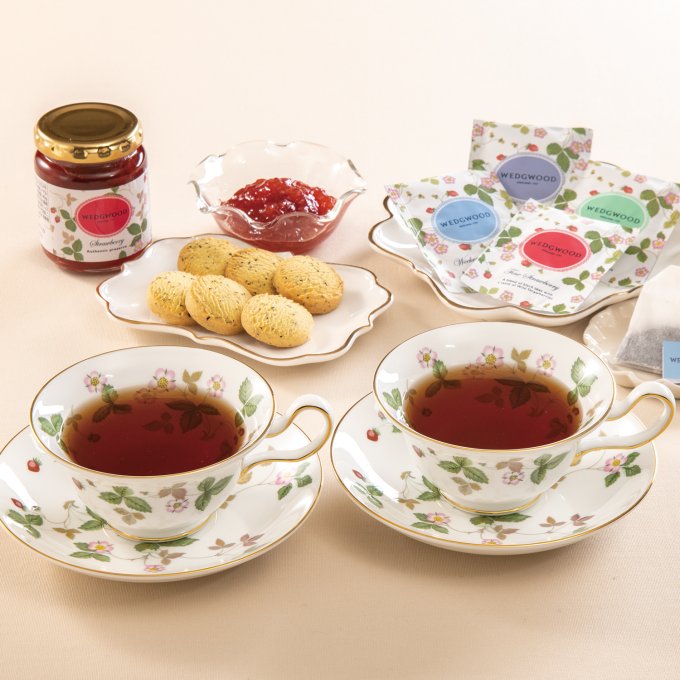 すみっコさん専用 ワイルドストロベリー ティーカップ&ソーサー7客