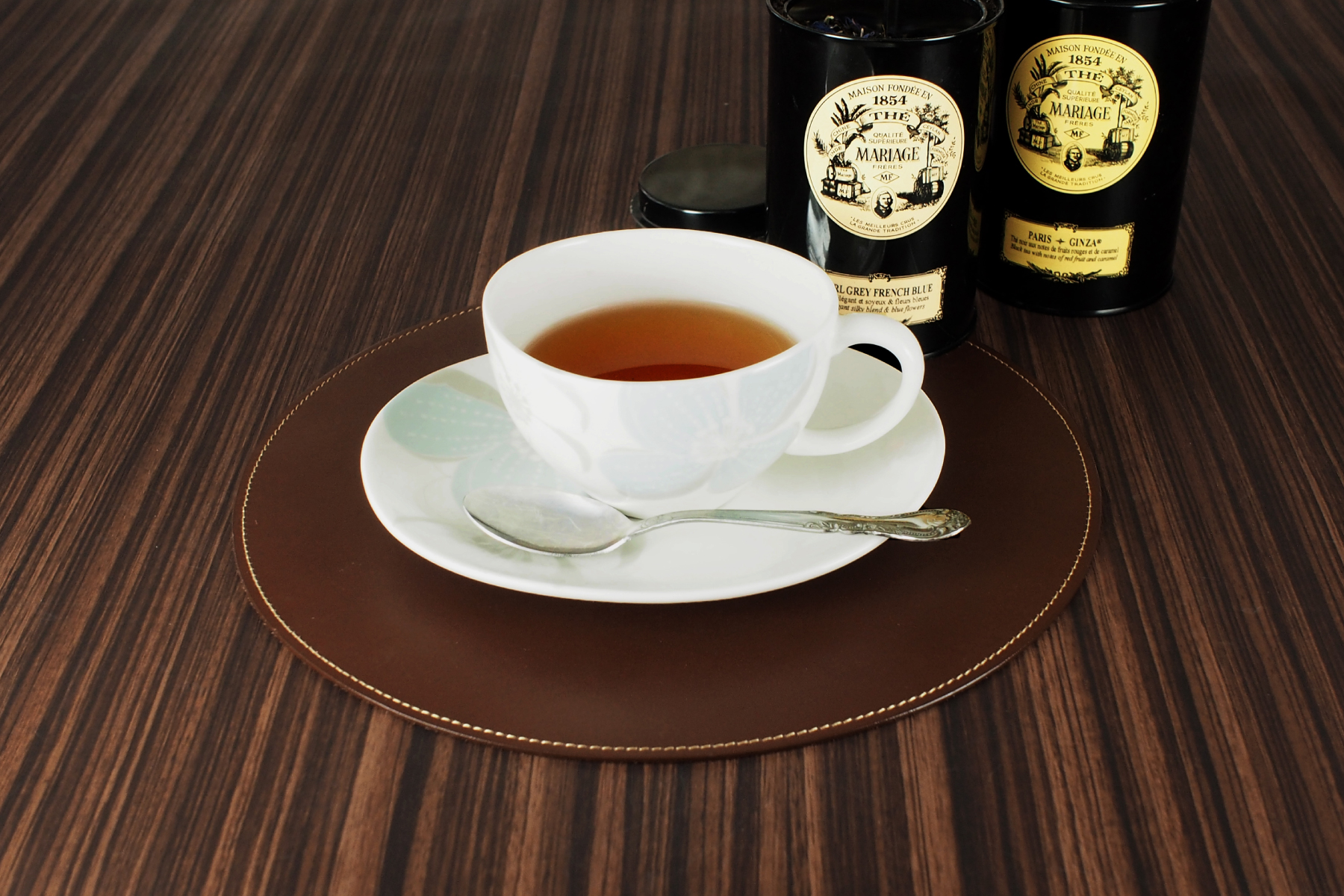 レザーランチョンマット ＜円形＞｜名入れ記念品＆高級ノベルティGRANESS