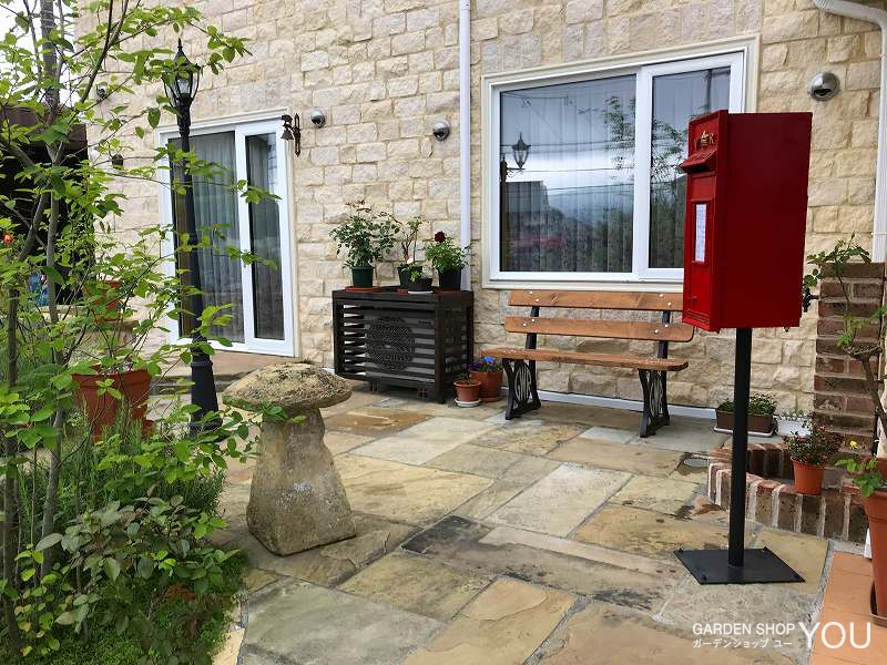 アンティークヨークストーン・テラスの庭 | GARDEN SHOP YOU（ガーデン