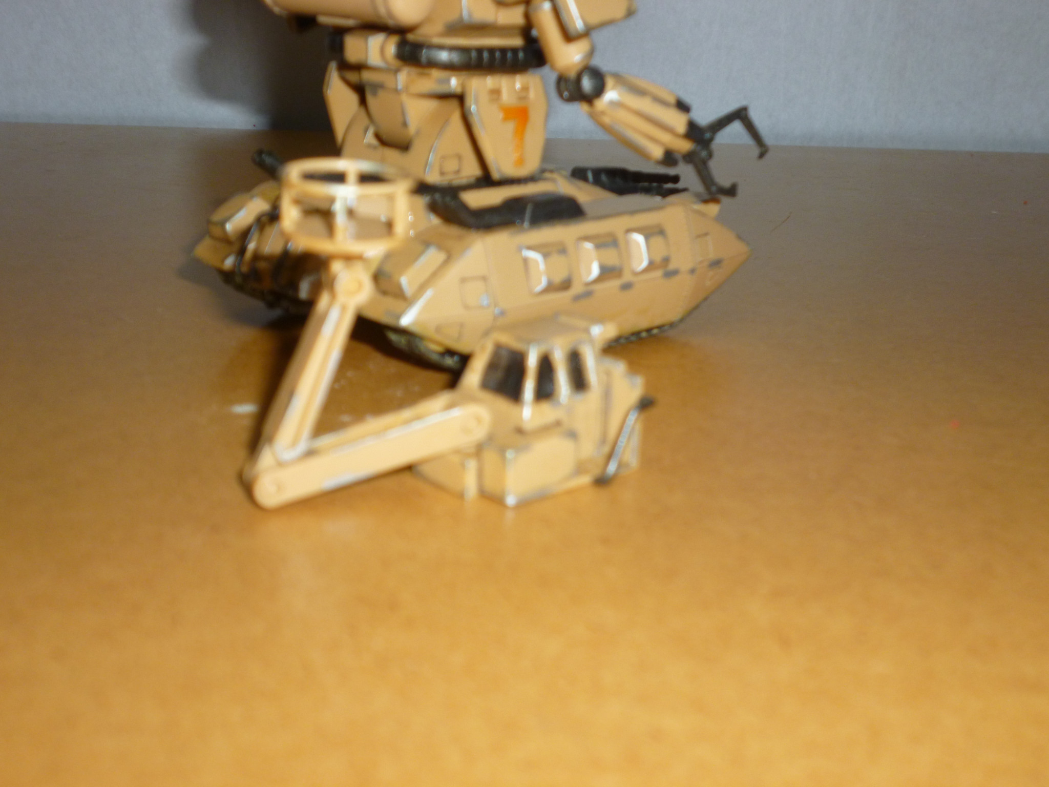 MSV ザクタンク 塗装完成品 ジオラマ台座付き 安いザク ジオラマの通販