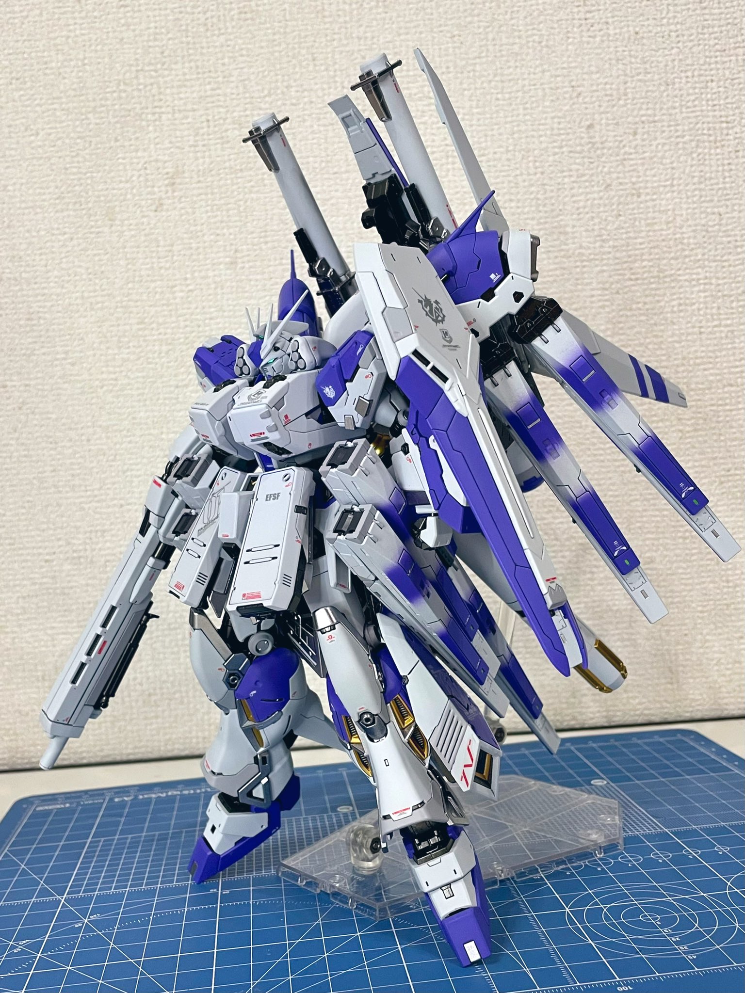 Hi-νガンダムHWS第2形態+ダブルフィンファンネル装備型｜ユトリさんの