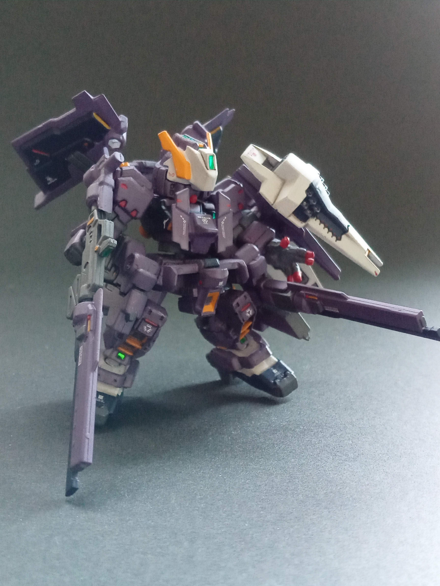 モビルスーツアンサンブル・ヘイズル改+フルドド リペイント｜マッド