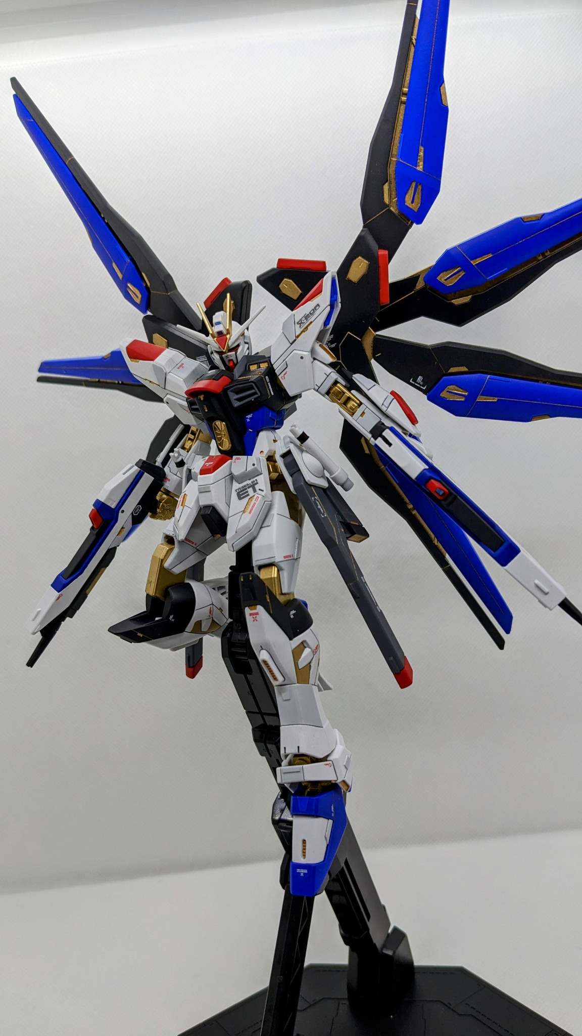 HGCE ストライクフリーダムガンダム｜スミ@レイルトレーサーさんの