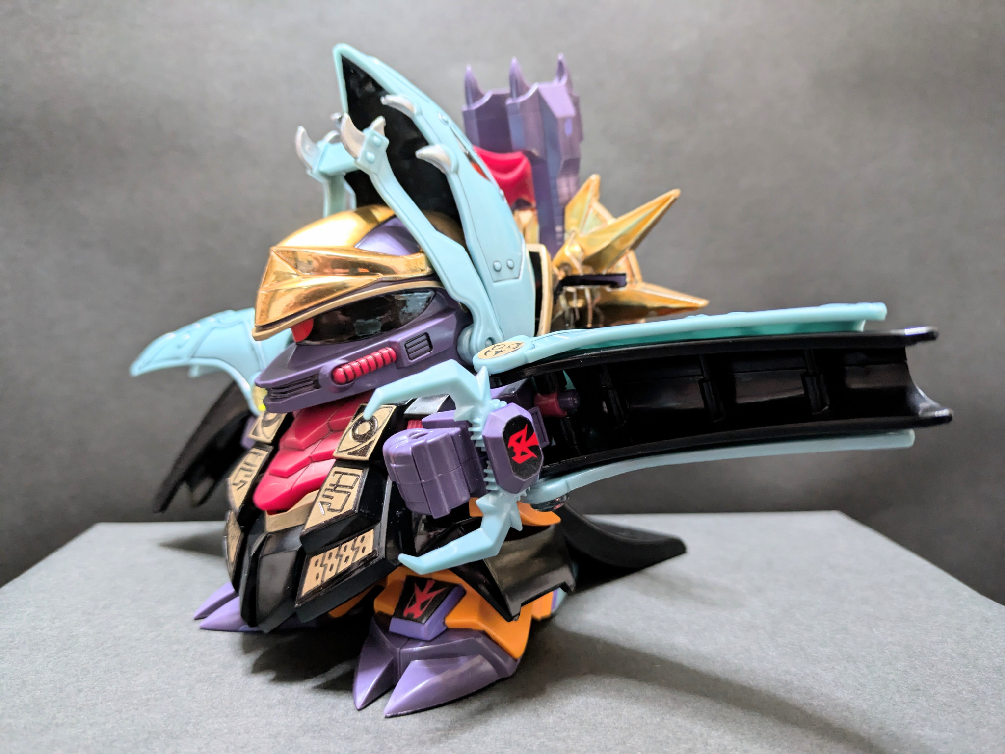 9．闇皇帝 【懐古！！元祖SDガンダム／①旧No.55の復刻改修】｜奇人