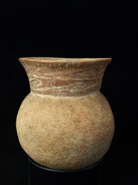 東南アジア先史美術 バンチェン刻線彩文土器