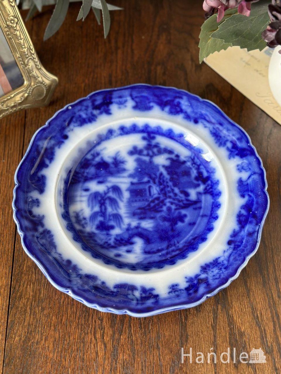 英国アンティークのディナープレート、フローブルーのウィローパターン