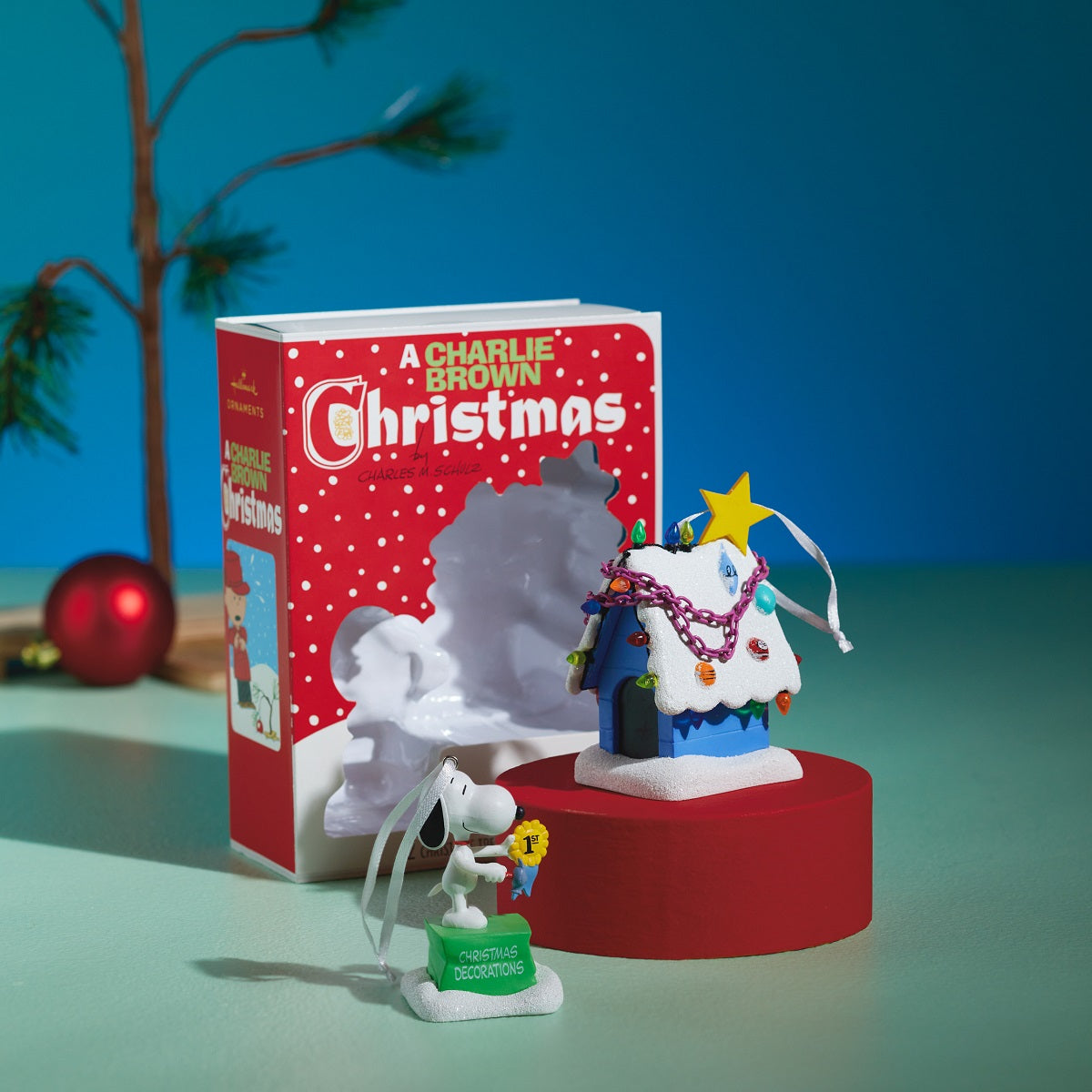 スヌーピー クリスマス装飾の犬小屋 ストーリードモーメンツ