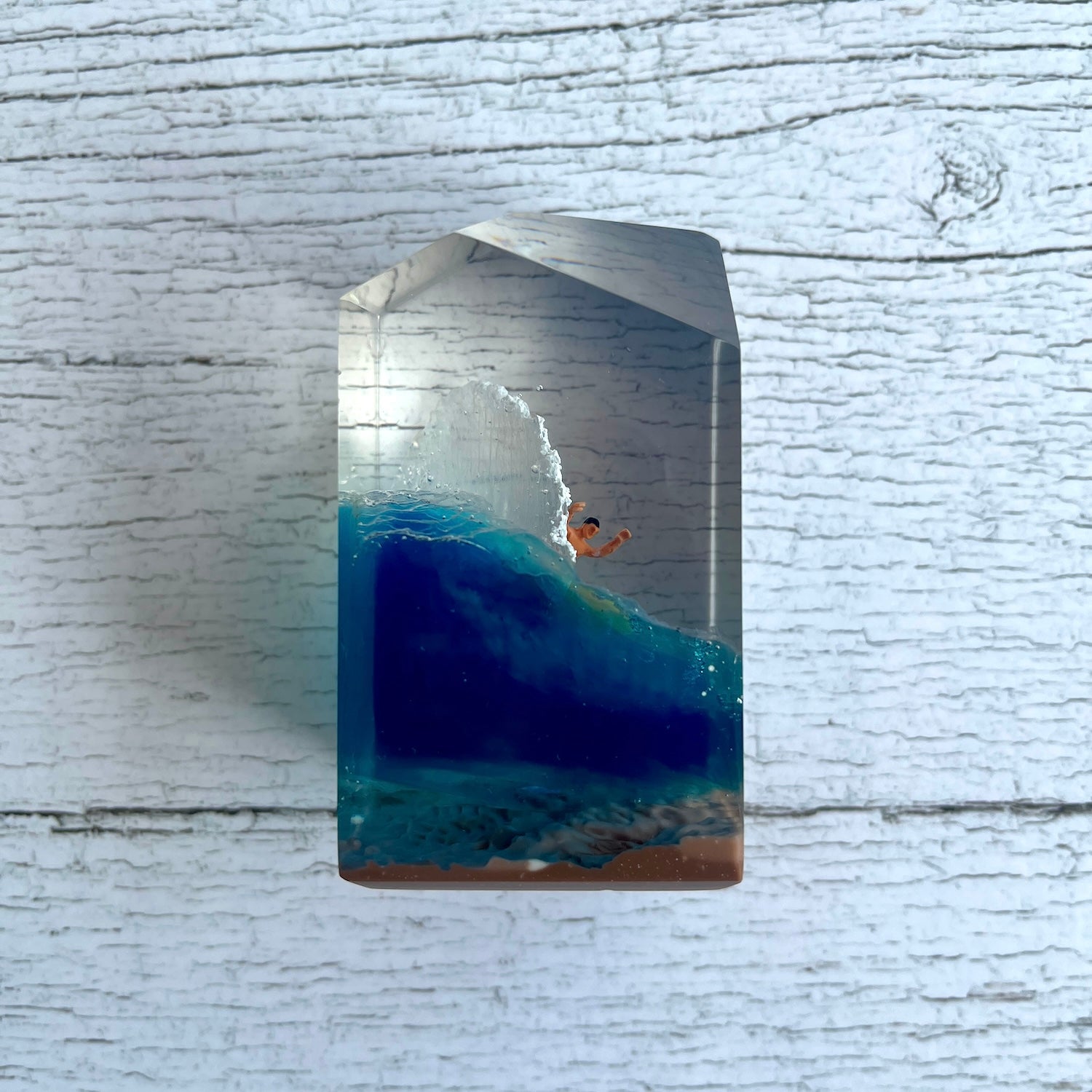 美味しい瞬間”を留めたサーフ・トリップキューブ / AUMBAK CRYSTAL
