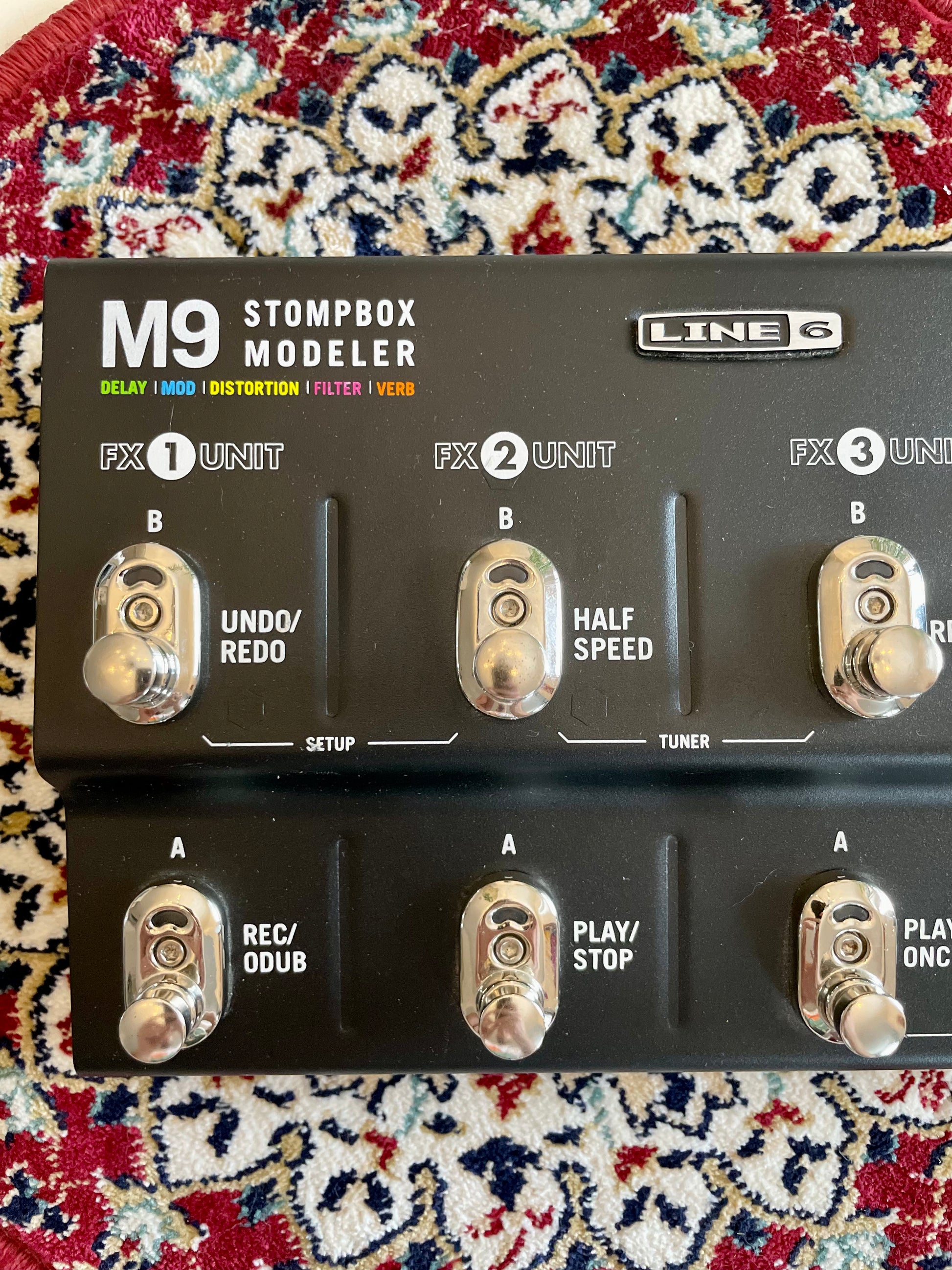 Line 6 M9 Stompbox Modeler with Power Supply – Herscheid and the