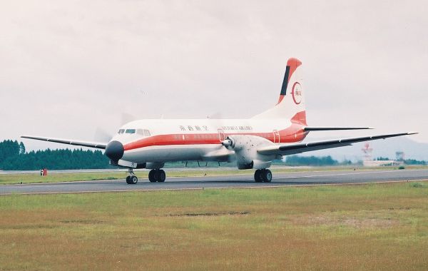 南西航空株式会社のYS-11