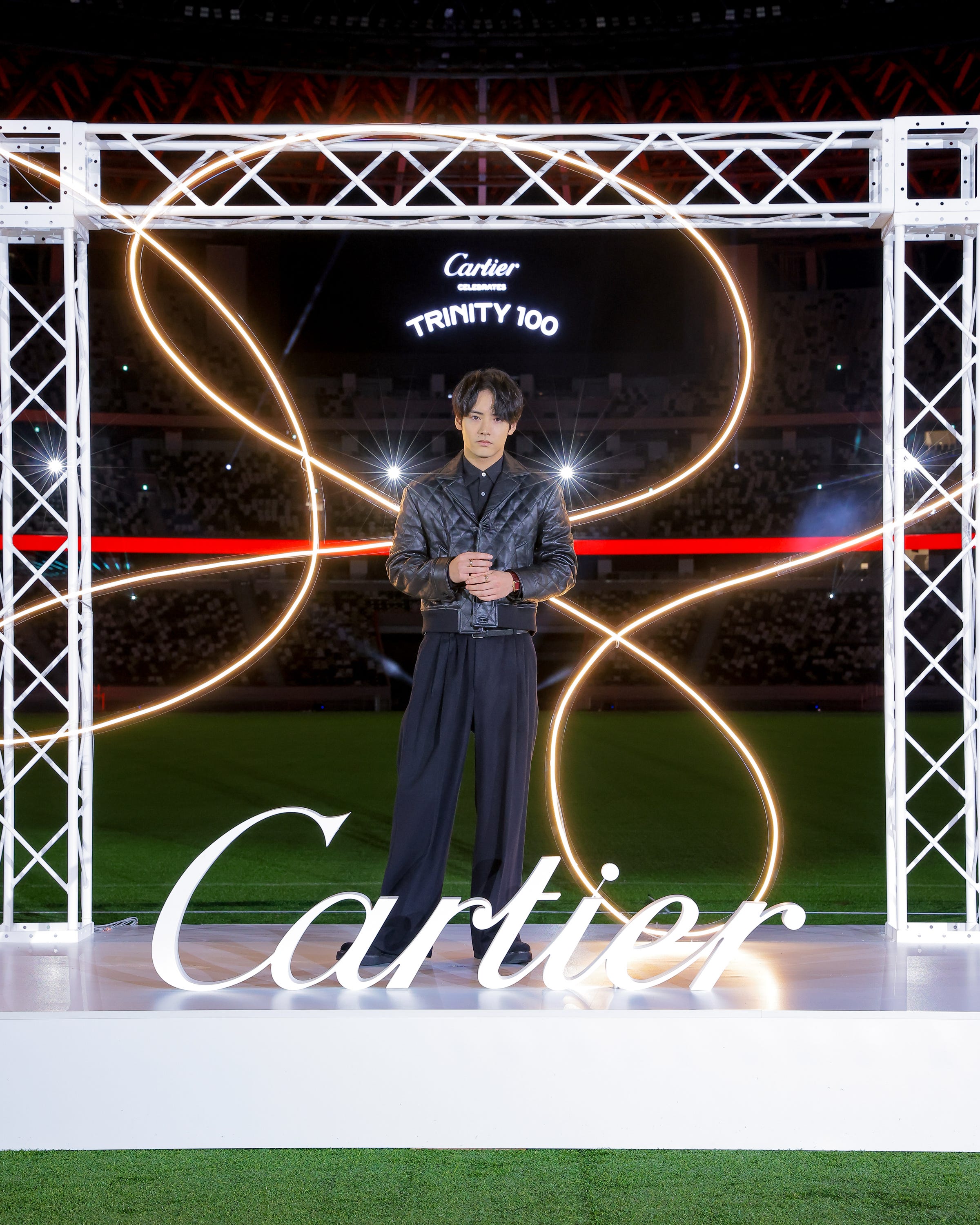 カルティエ」が”トリニティ”100周年を祝して、国立競技場でセレブ