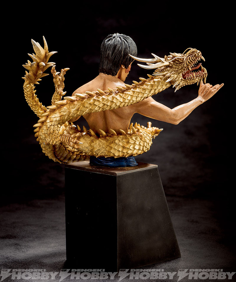 ブルース・リー生誕75周年記念純金仕上げ公式カラー銀貨 超リアル