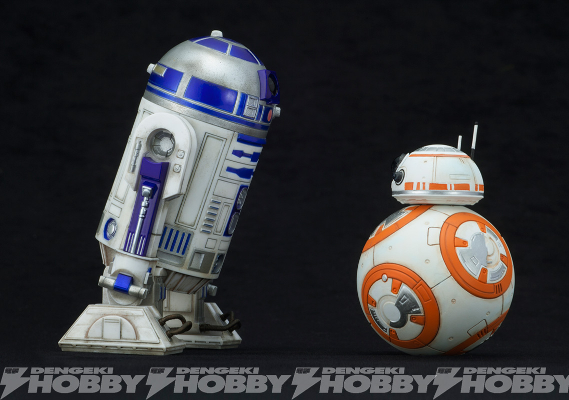 スター・ウォーズ / フォースの覚醒』より、R2-D2とC-3PO、BB-8の3体が