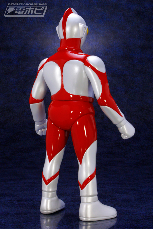 ウルトラマンVSバルタン星人！】アート・ストーム「楳図ウルトラ」のス