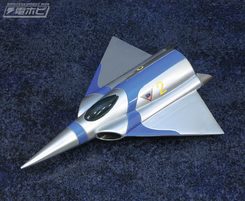 ミラーマン』の特撮メカ・ジャンボフェニックスが登場！合体・分離機構