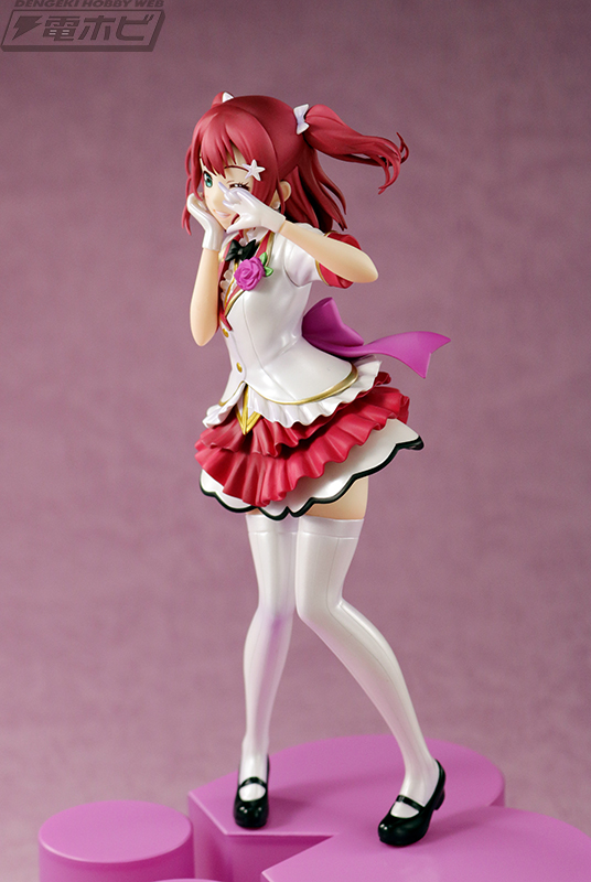 ピース＆ウインクで可愛くアピール♪電撃屋『ラブライブ！サンシャイン