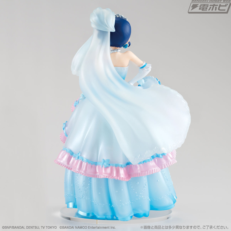 アイカツ！』星宮いちごと霧矢あおいがウェディングドレス姿で