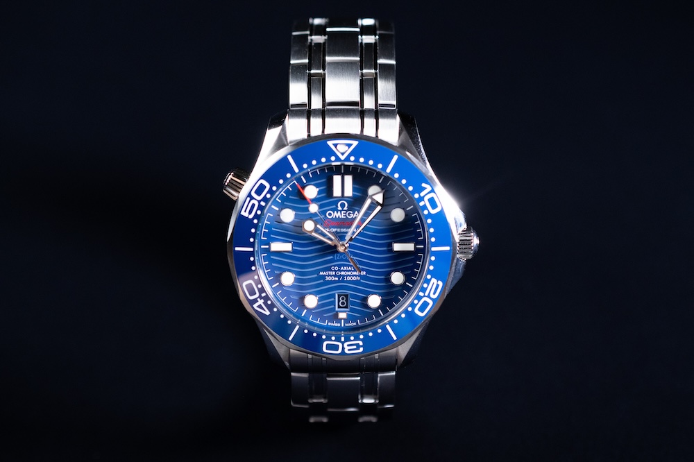 オメガ 210.30.42.20.03.001 シーマスター ダイバー300M】青文字盤と