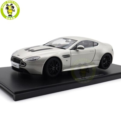 1/18 AUTOart 70251 ASTON MARTIN V12 Vantage S 2015 Meteorite