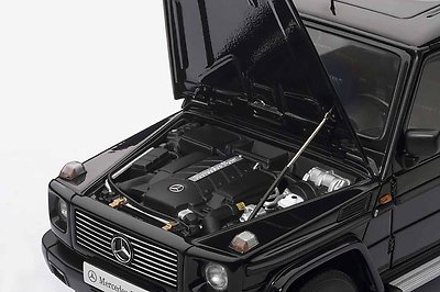 1990 MERCEDES-BENZ G500 SWB 2 DOOR BLACK 1:18 BY AUTOart 76111
