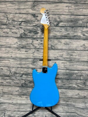 Fender Mustang Daphne Blue Electric Guitar Musical Instruments