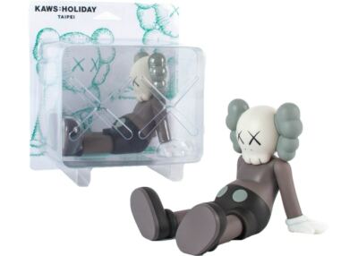 Set of 3 Kaws Holiday Taipei 7 inch Vinyl Figure Grey Brown Black
