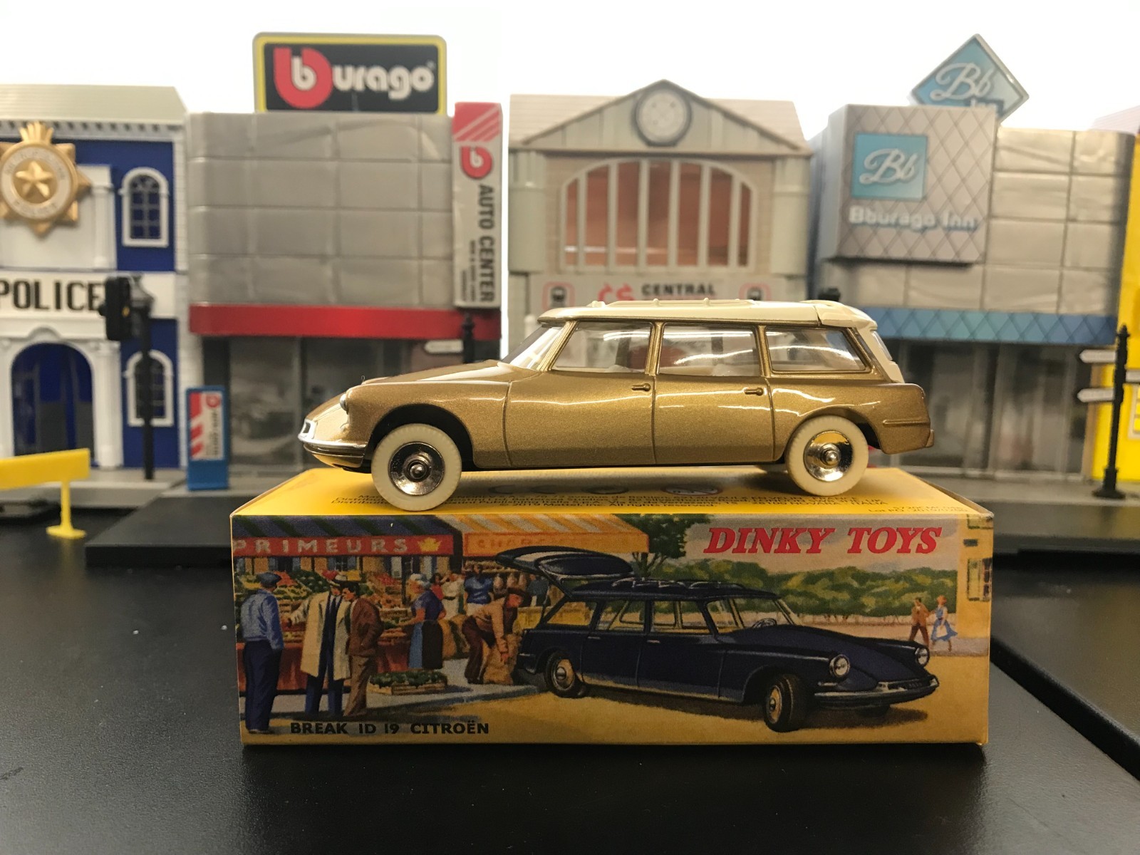 Dinky 539, Citroen ID19 Break - Free Price Guide & Review