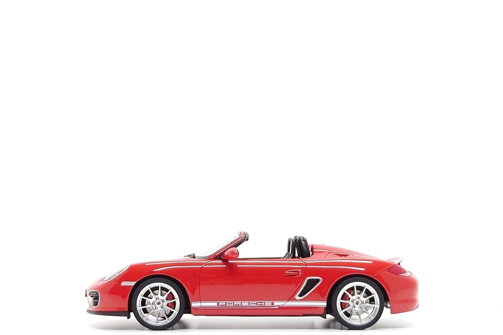 GT Spirit 1:18 Porsche Boxster Spyder (987.2) in Guards Red