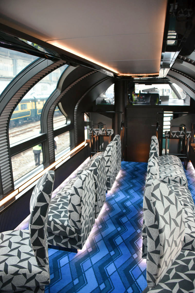 アールデコ調をベースにした「TWILIGHT EXPRESS 瑞風」のインテリアは