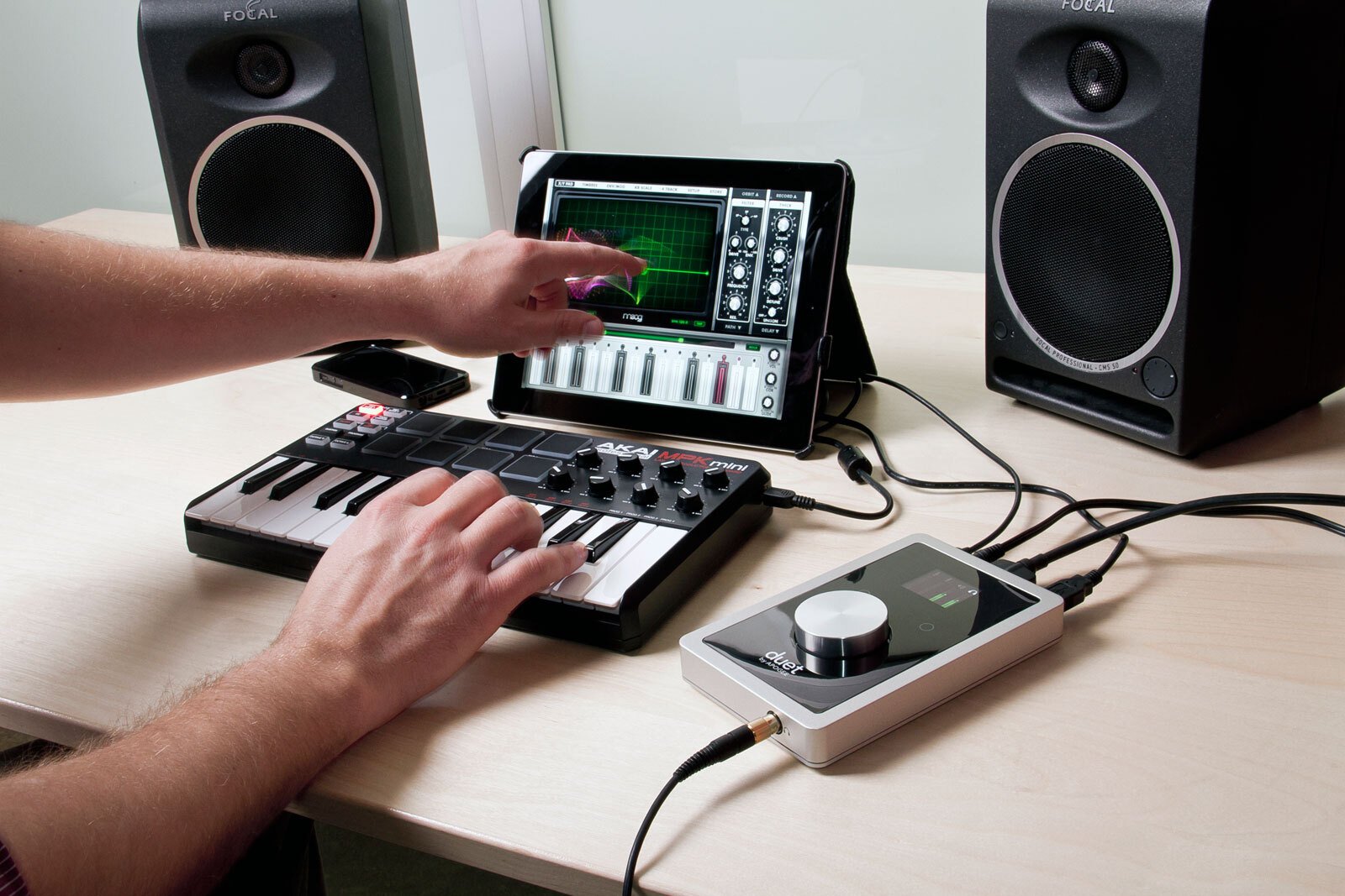 Apogee Duet for iPad & Mac Review | PCMag