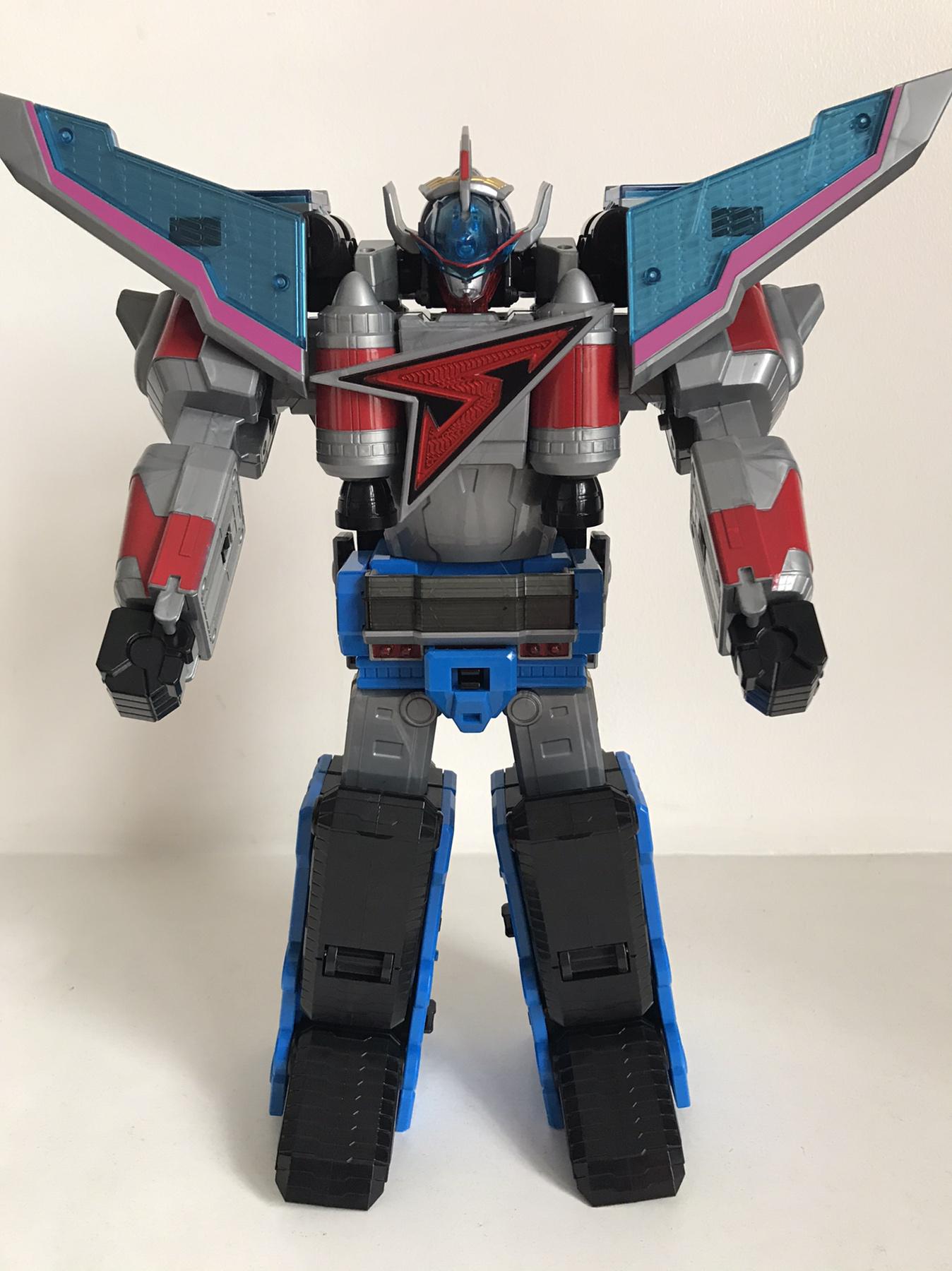 All three robots from Giant Saver - Space Deleter, this toy line