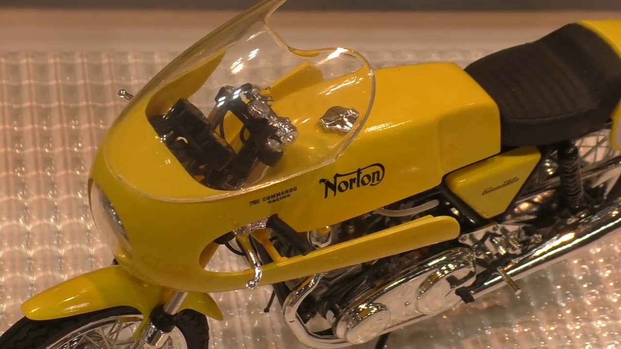 ノートン コマンド 750cc 4気筒：Norton 750 Command PR - YouTube