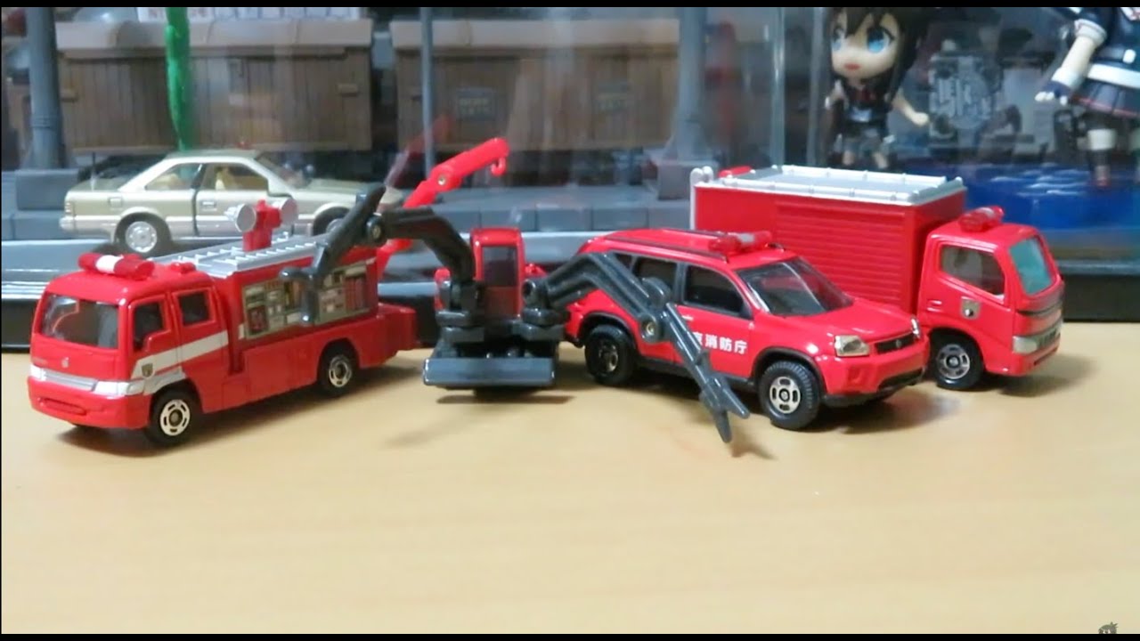 Opened the miniature car Tomica Tokyo Fire Department Rescue Set