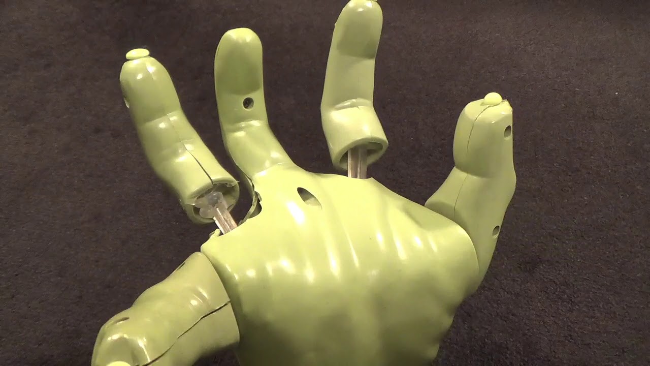 面白 ホラー雑貨】大きな緑の不気味な手 動く 歩く 怪物 グリーン