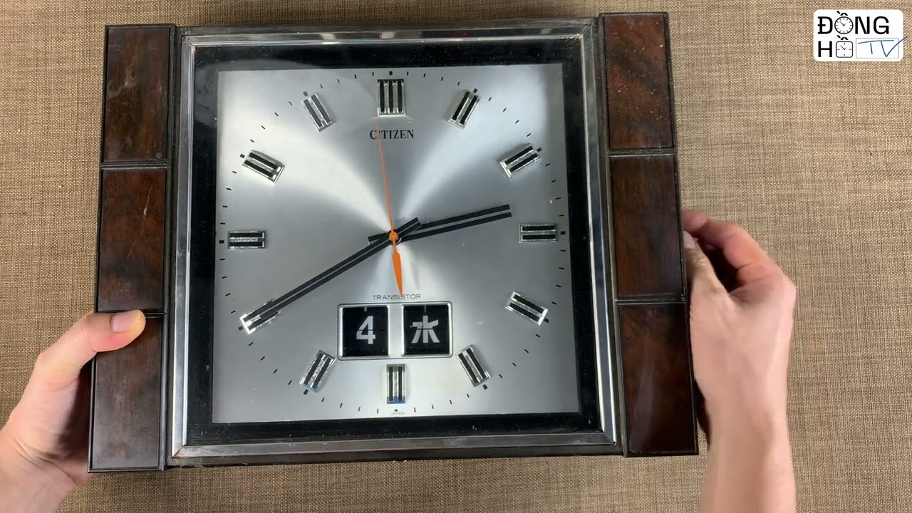 Retro Antique CITIZEN 4 JEWELS Calendar Transistor wall clock 38cm