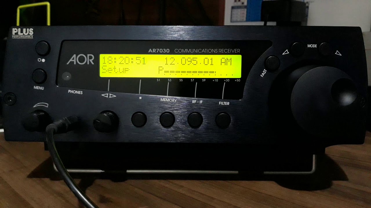 AOR AR7030 PLUS for DX Performance - YouTube