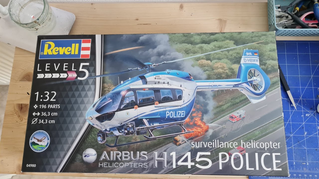 Unboxing Revell H145 Police 1:32 - YouTube