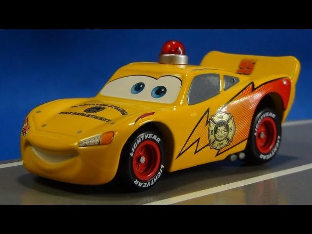 トミカ カーズ C-31 レスキューゴー!ゴー! ライトニング・マックィーン