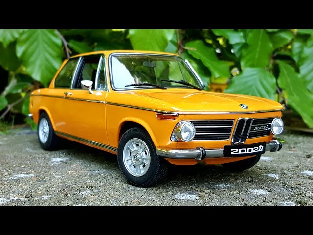 BMW 2002 ti 1:18 AUTOart - YouTube