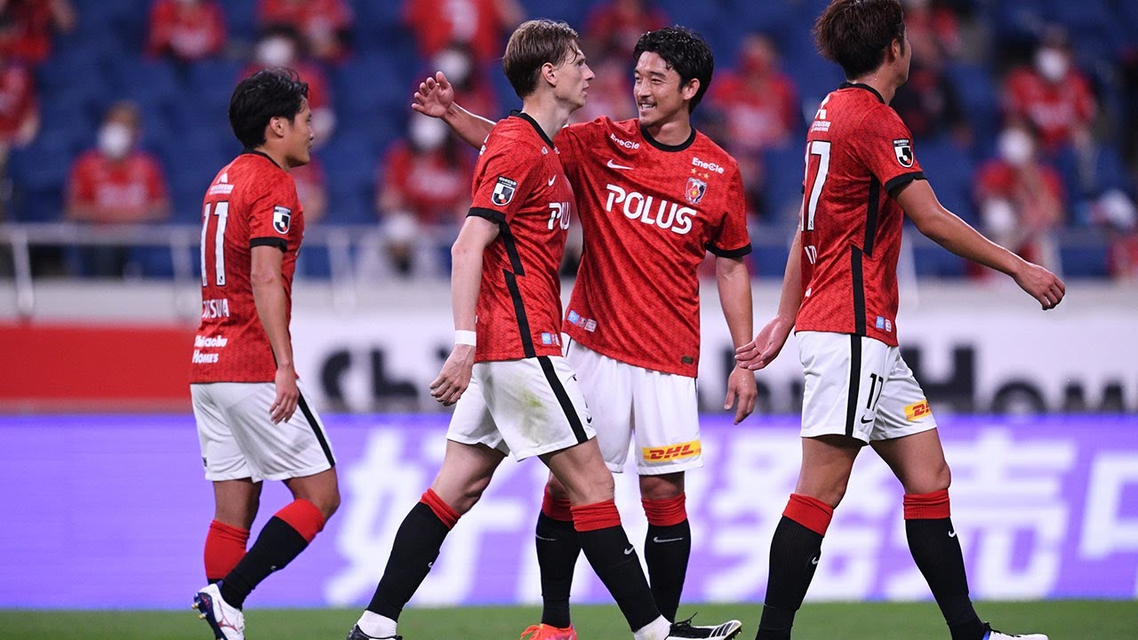 圧倒的なスピードから見事なループ！小泉からのリターンパスを受けた