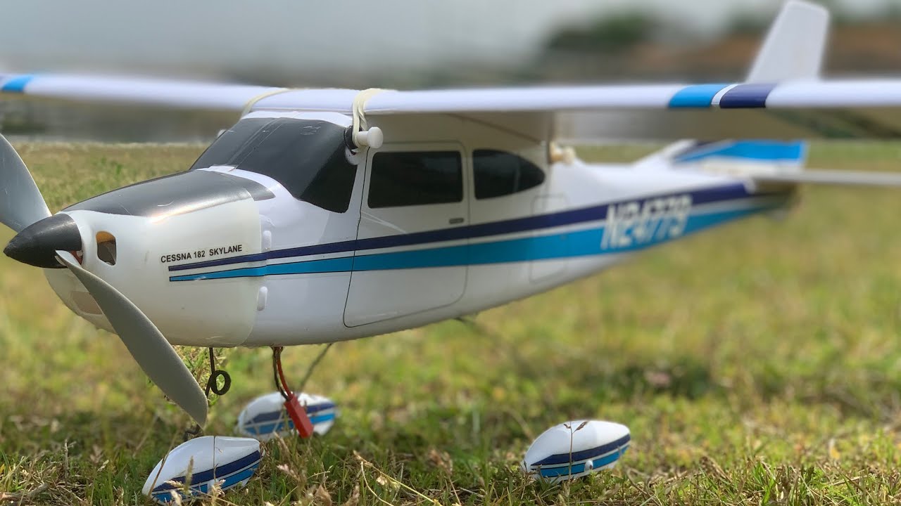 12年前に通販で買ったラジコン飛行機 京商セスナ スカイレーン 182 M24