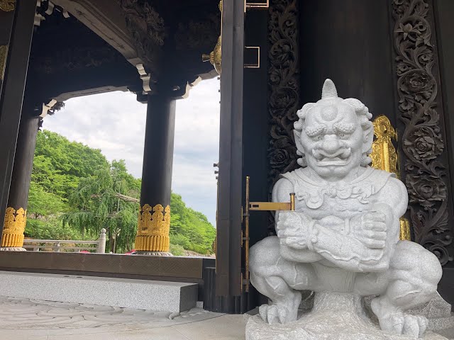 魔物 邪鬼 石彫刻製作 念佛宗無量壽寺 総本山 佛教之王堂 山門 仏教