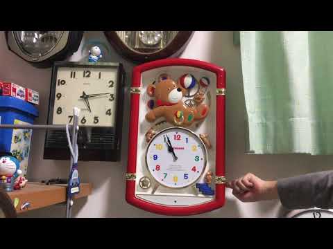 ミキハウス からくり時計 - YouTube