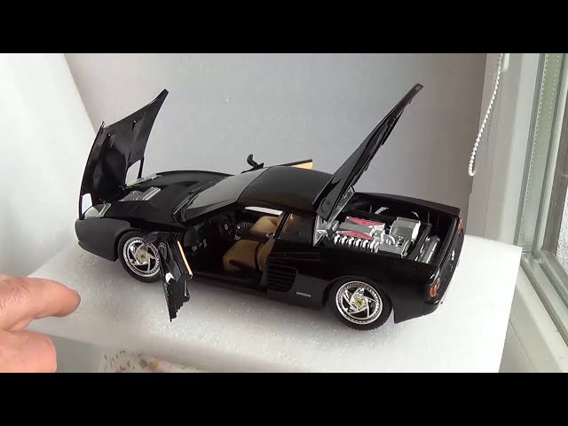 Ferrari 512 M - Hot Wheels 1:18 - YouTube