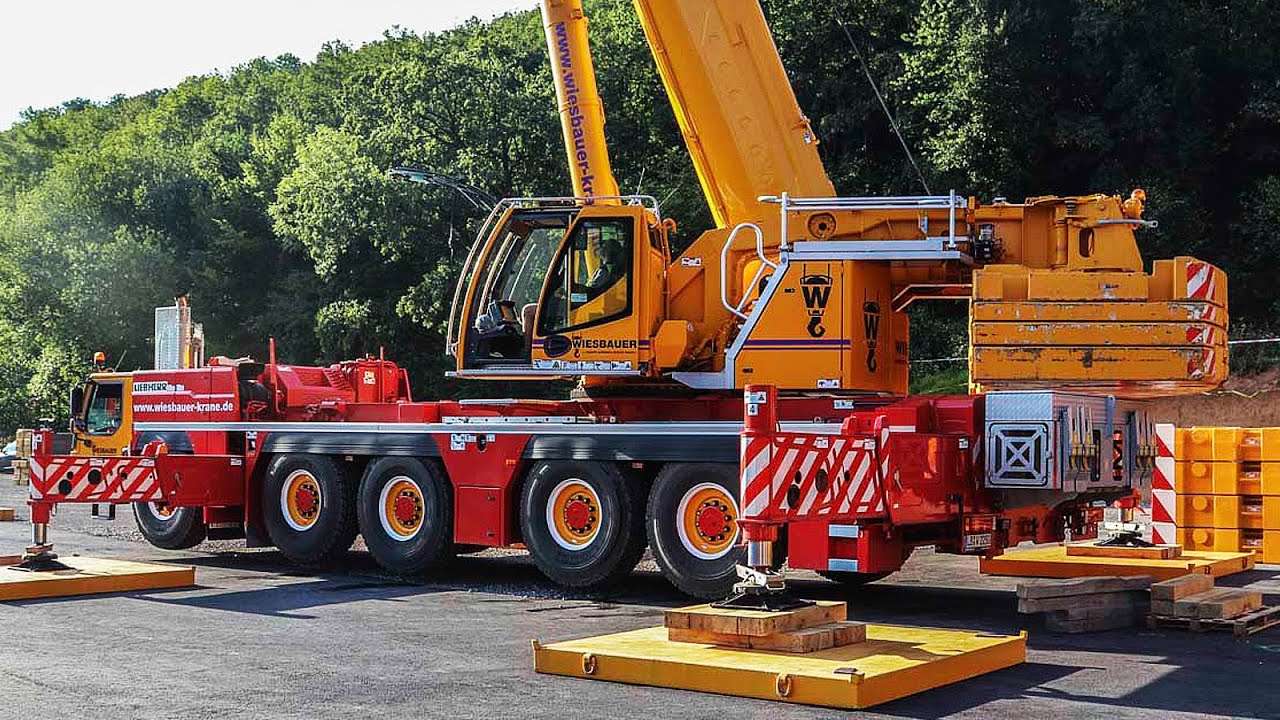 Crane Of The Day Episode 332 | Liebherr LTM1250-5.1 - YouTube